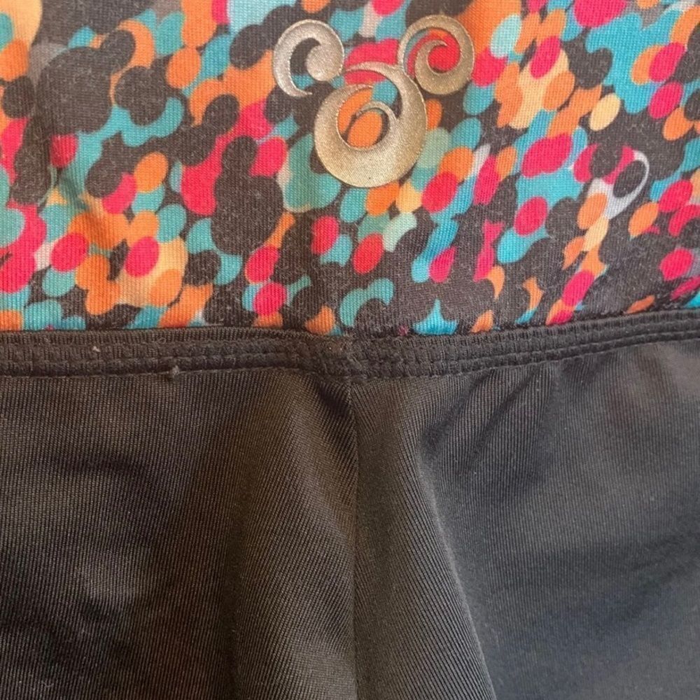 Disney Discovery- Mickey Mouse Watercolor Leggings
Size XS